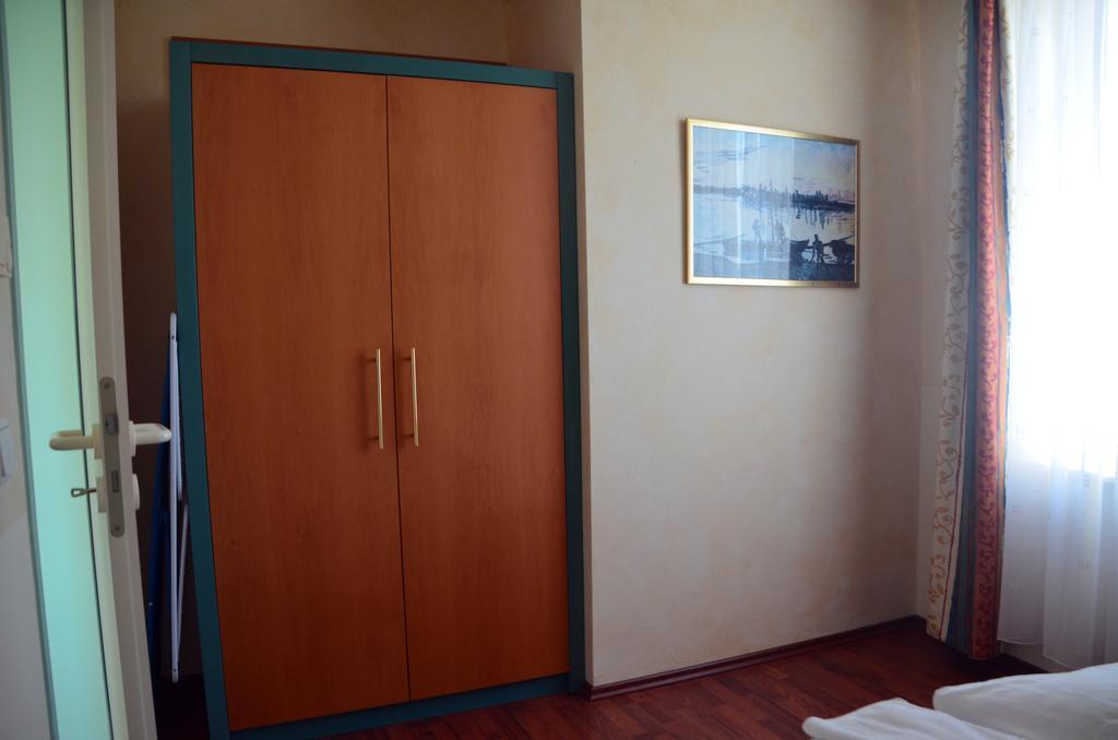 Loui'S Fewo Wiek Wiek auf Ruegen Exterior photo